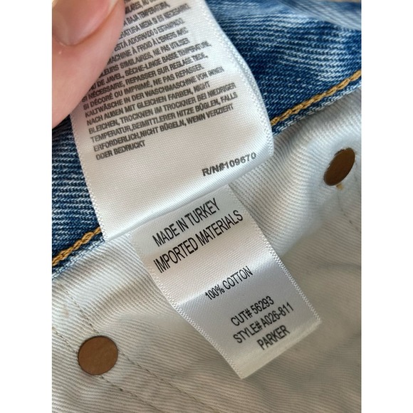 Agolde Women's Distressed Denim Shorts Pockets Light Wash Light Blue Size 29 - Picture 13 of 13